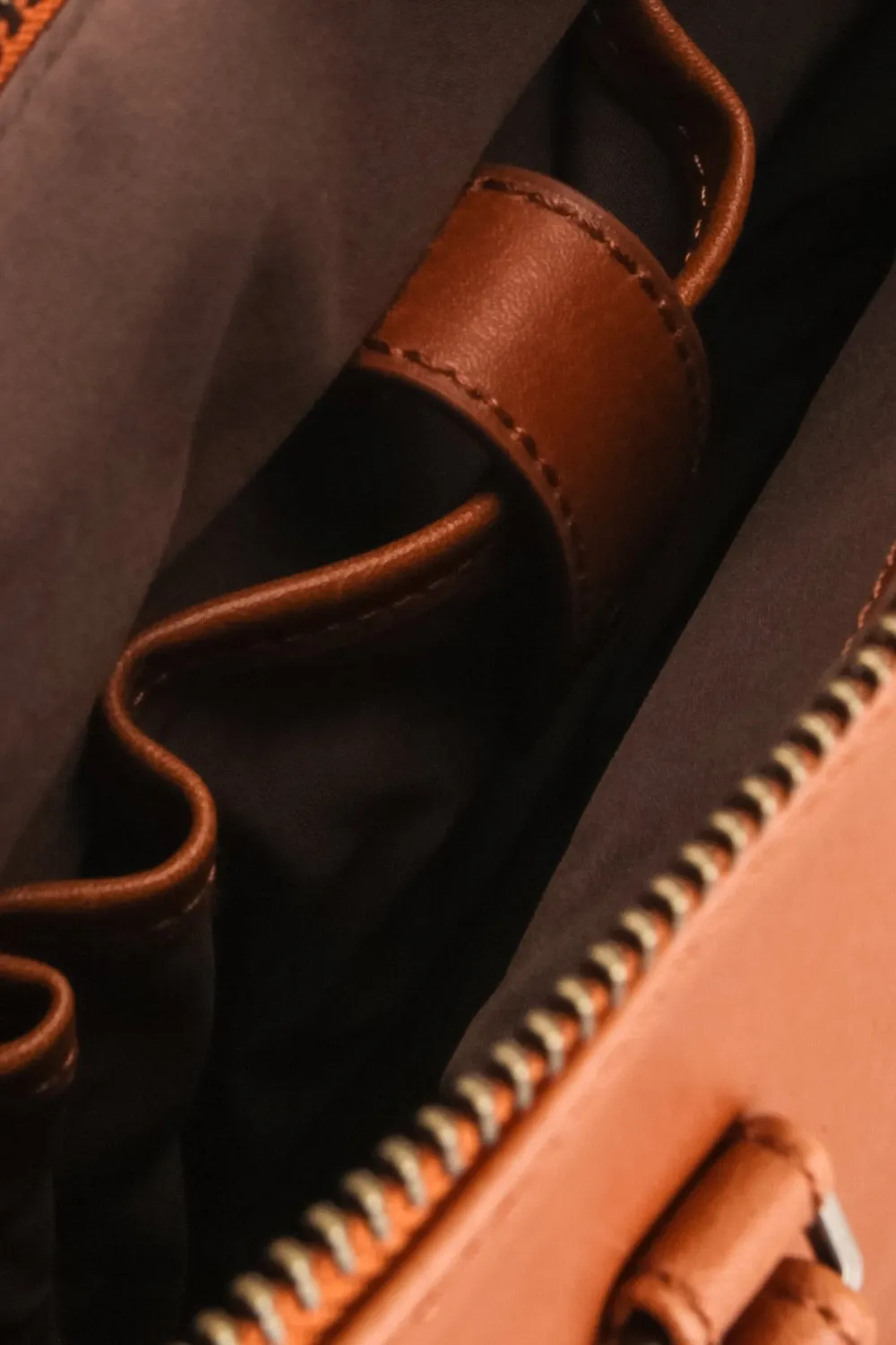 Alban Chili | Brown Briefcase