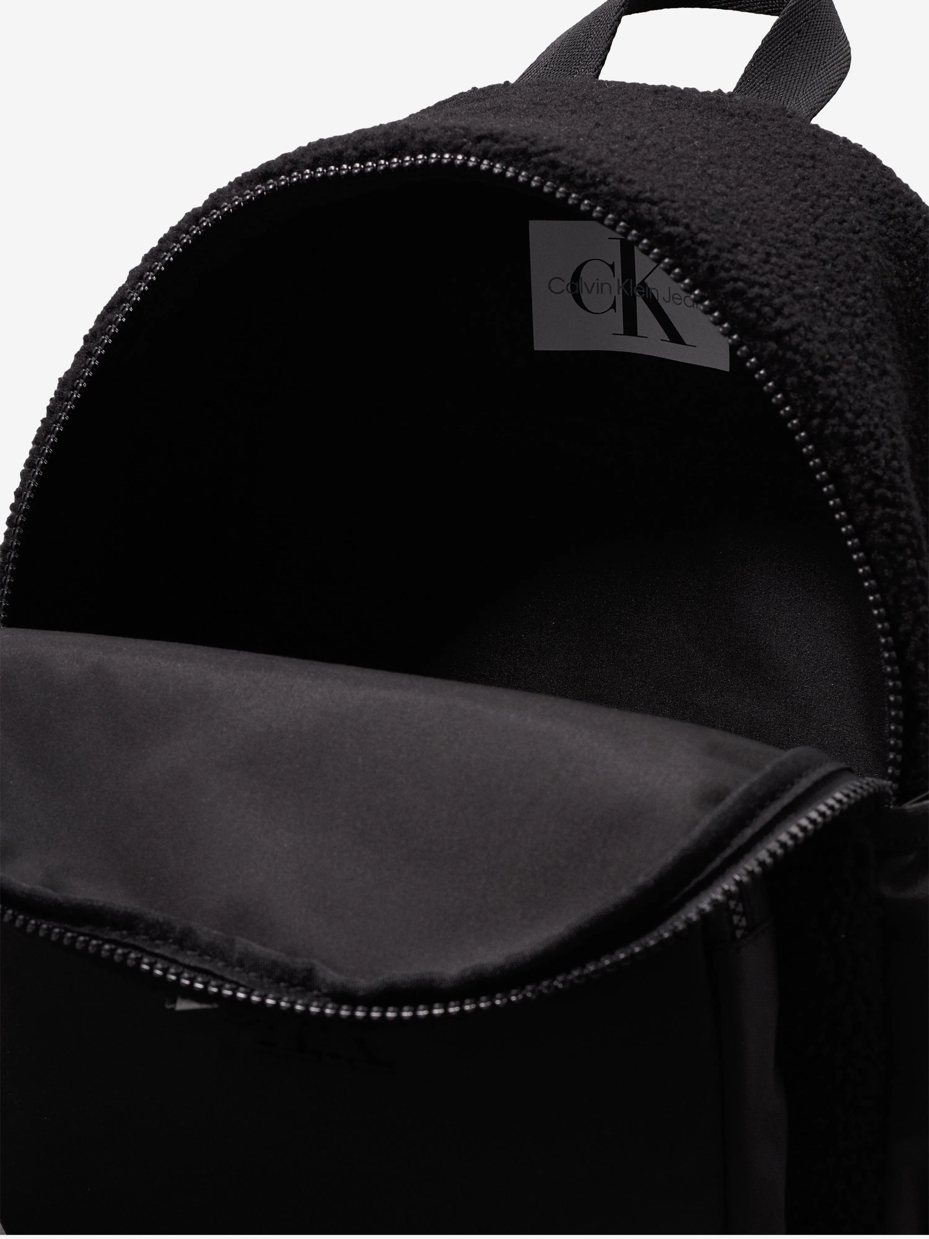 Calvin Klein Kids Teddy Fleece Backpack in Black (23cm)