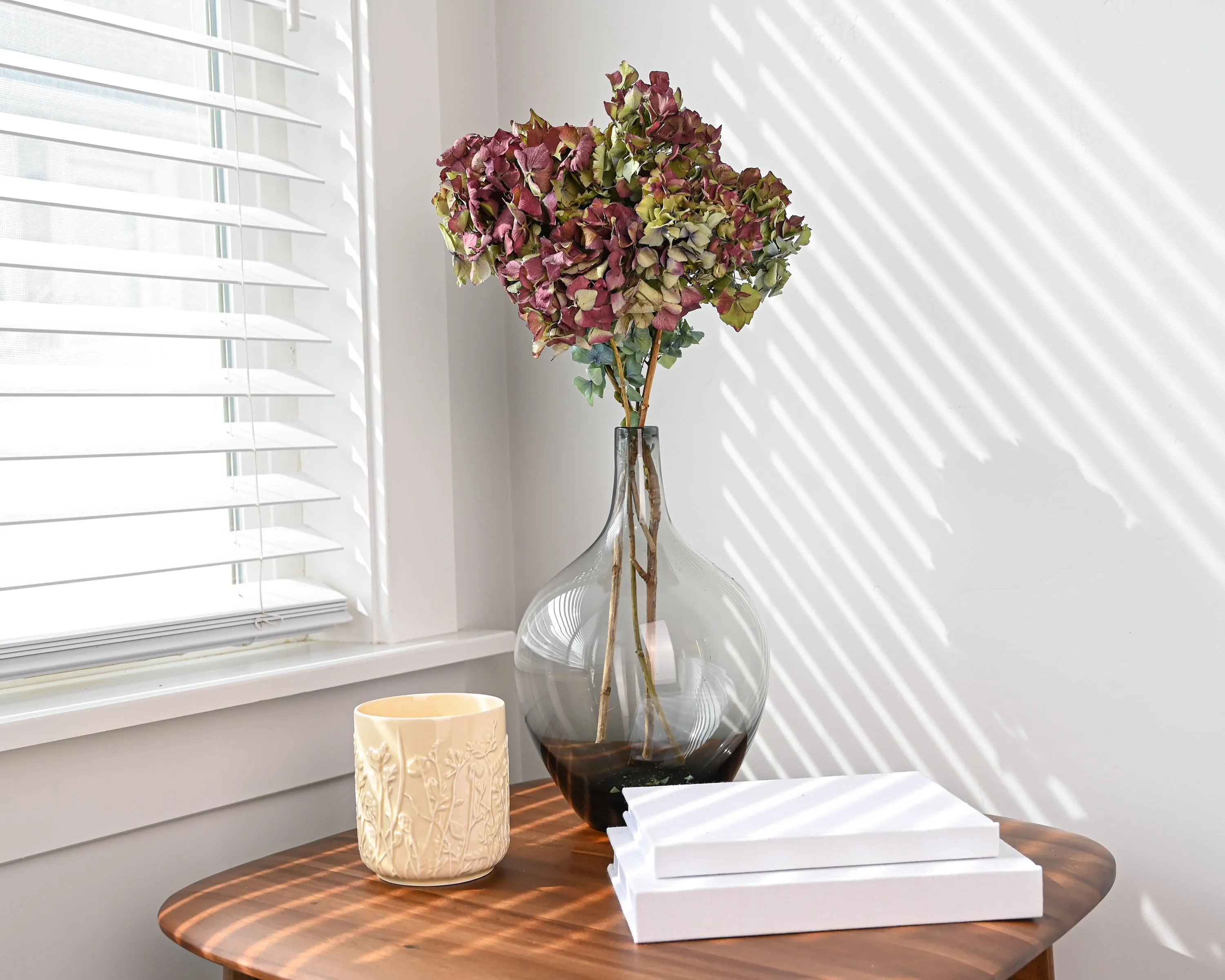 Dried Hydrangea Flower Bunch - Burgundy Color